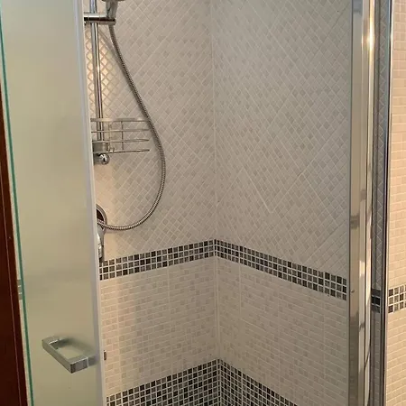 La Terrazza Di Finuzzu 4* 렌데